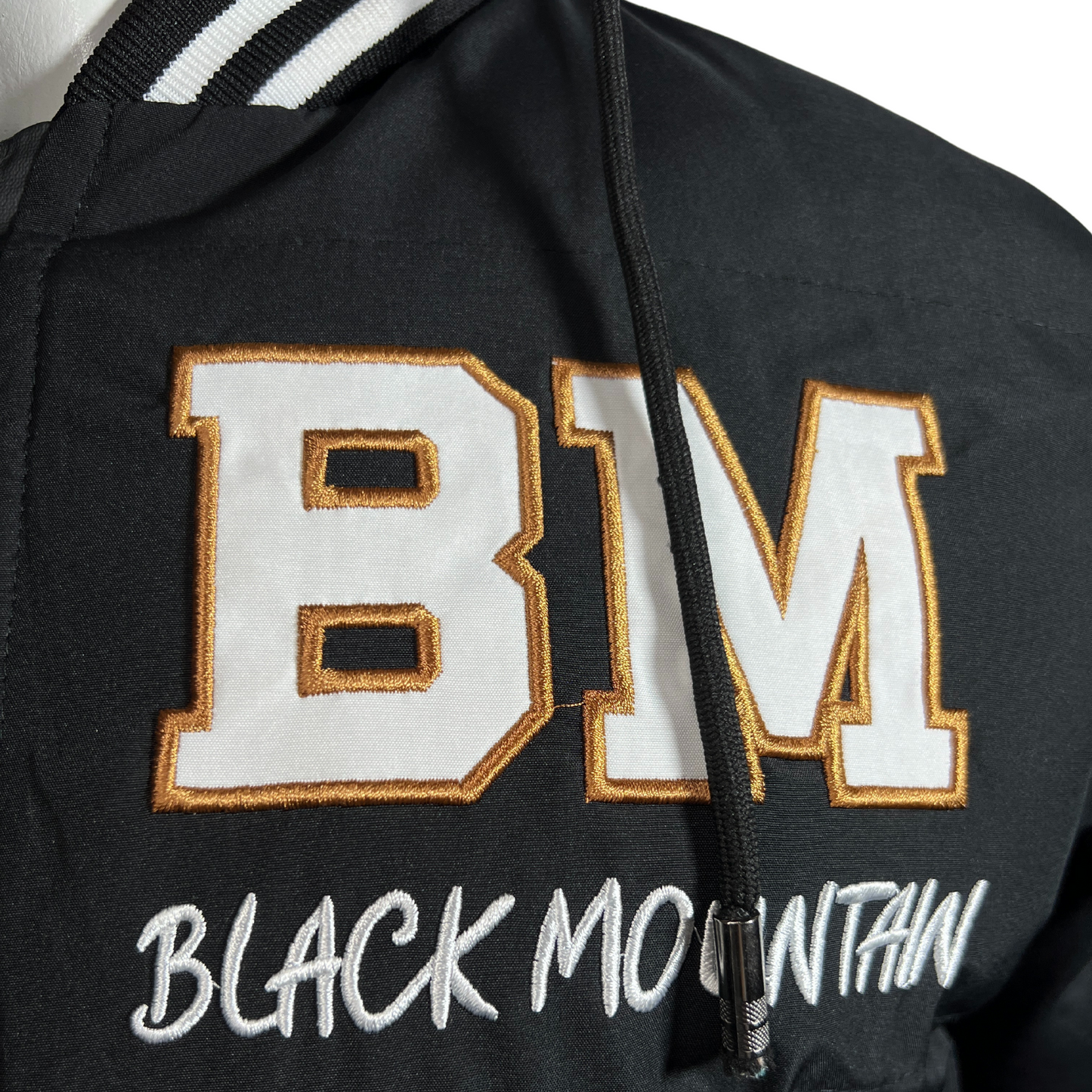 Chaqueta Unisex BMH232315-NEGRO 50% OFF
