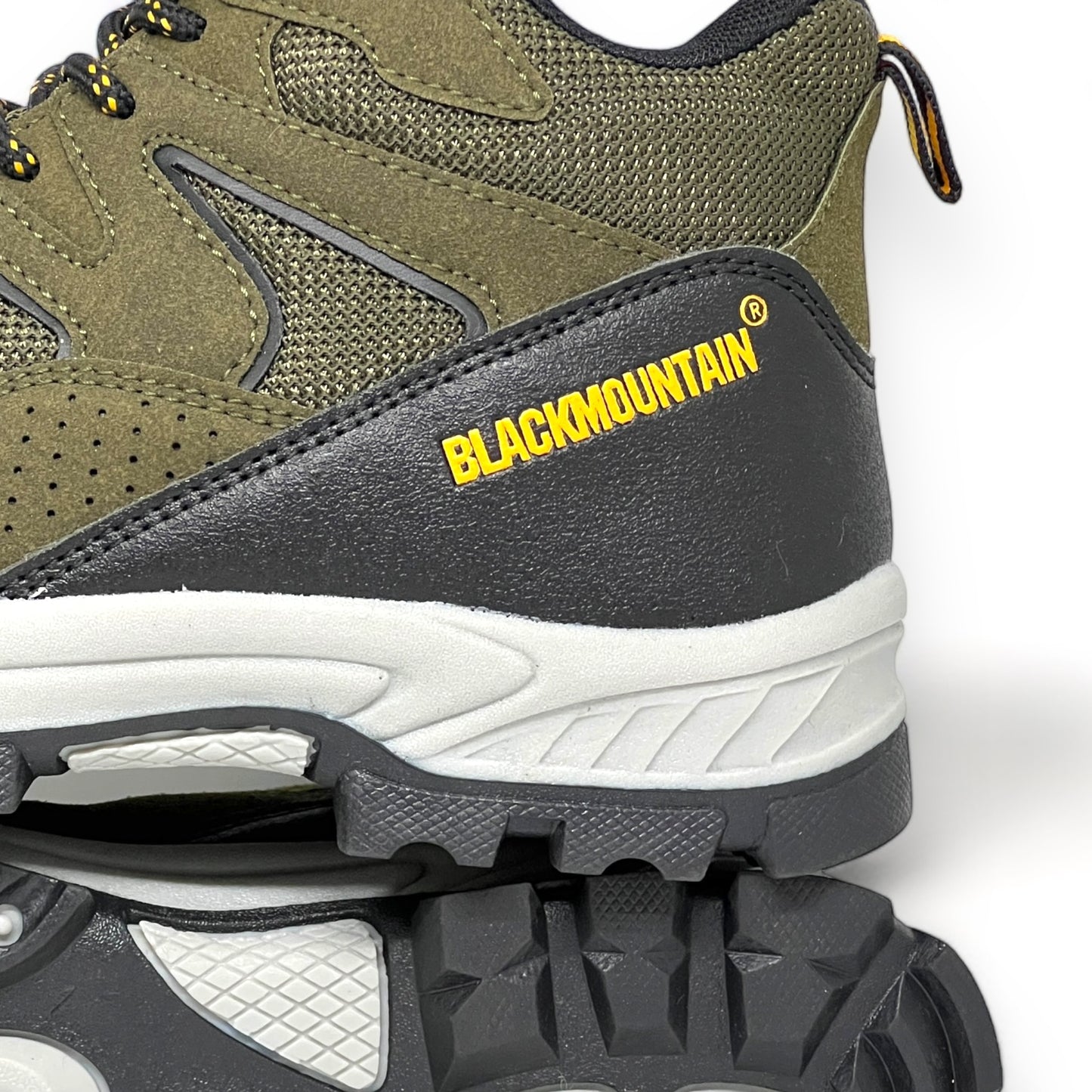 Botas Outdoor Hombre BMH232229 30% OFF 2X300 MIL