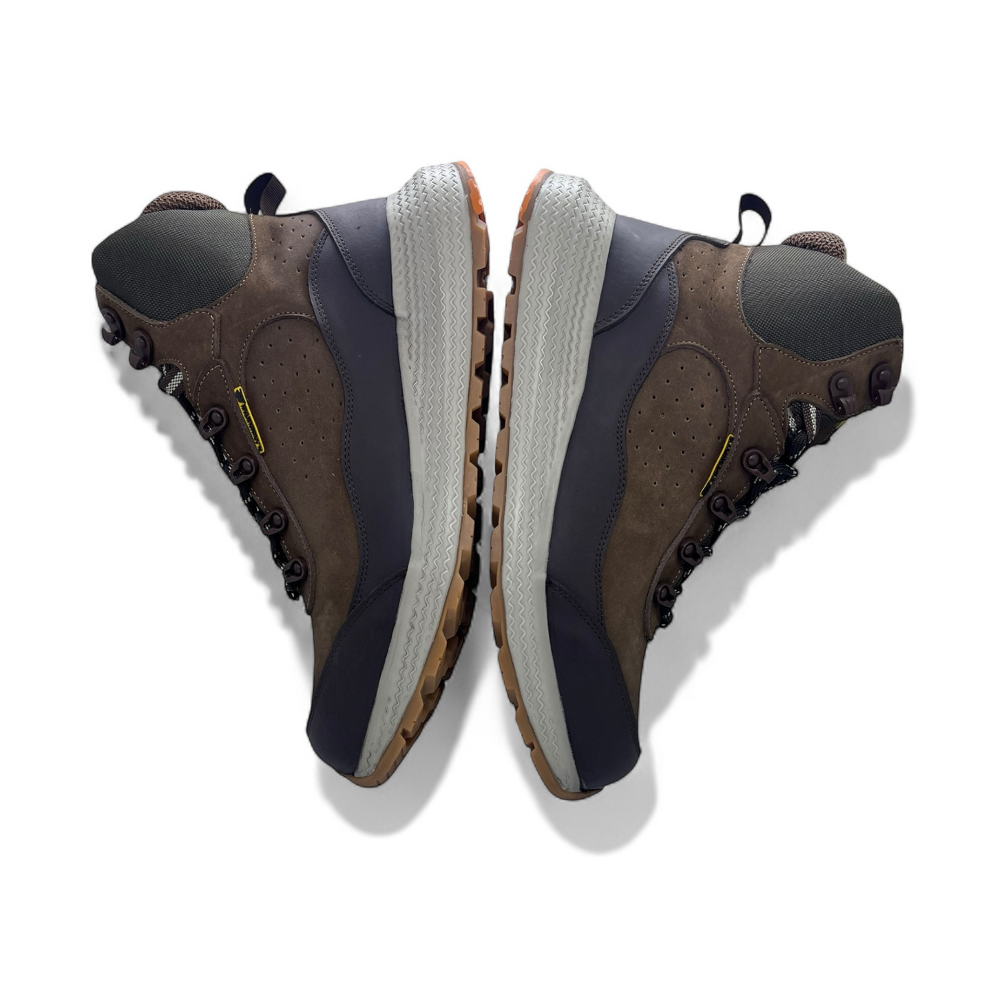 Botas Hombre outdoor 100% CUERO BMH2477378-CASTAÑO 30% OFF